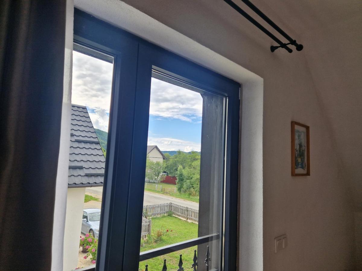 Plitvice Apis Villa Korenica Exterior photo